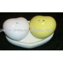 Heart shape ceramic salt and pepper container JX-SP514